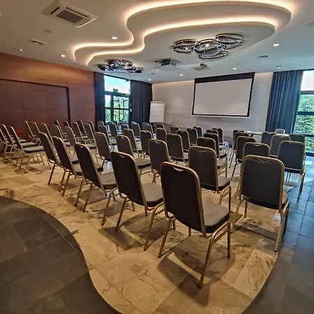 巴组尼酒店&spa 3*