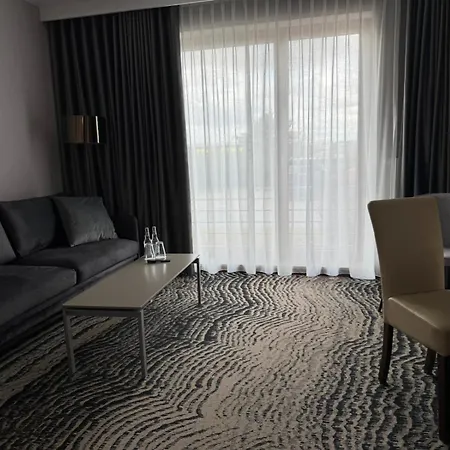 巴组尼酒店&spa 3* Kościerzyna