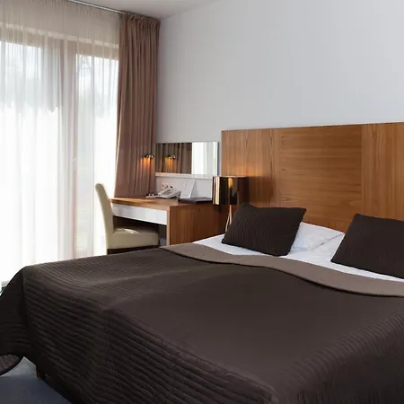 Bazuny Hotel&spa ホテル コシチェジナ