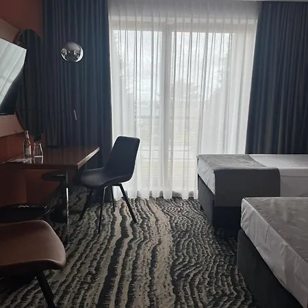 ホテル Bazuny Hotel&spa コシチェジナ