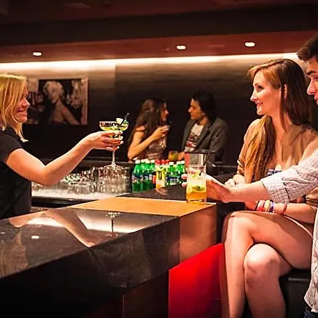 فندق Bazuny Hotel&spa كوشتيجينا